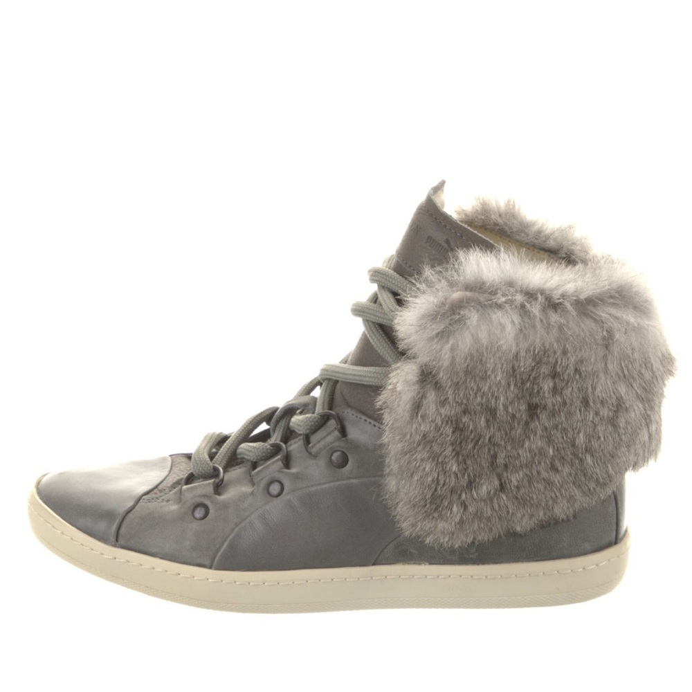 Alexander McQueen&Puma 👟 Leather Fur Trim Sneakers, Size 5. Very good condition